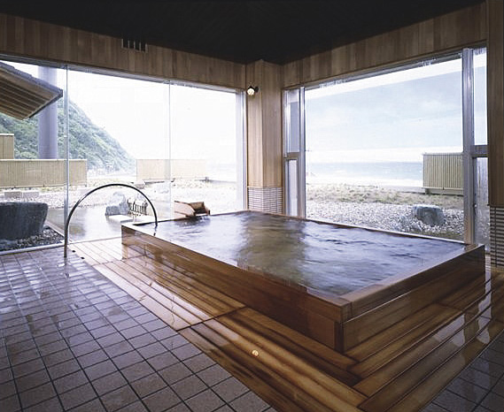 大浴場「羽衣の湯」