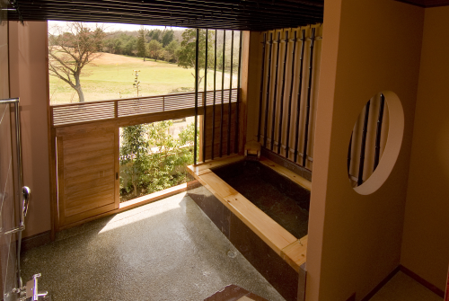 貸切風呂「朱」