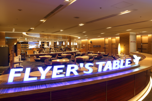 朝食会場「フライヤーズテーブル」