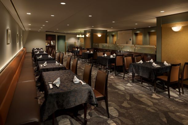 夕食レストラン