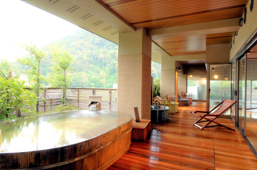 展望露天風呂「はなみの湯・ほしみの湯」