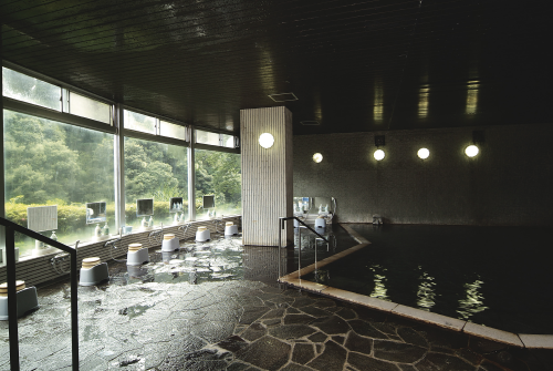 大浴場「滝の湯」