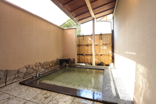 客室「高尾 露天風呂」