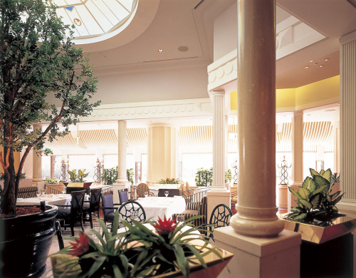 レストラン「SATSUKI」