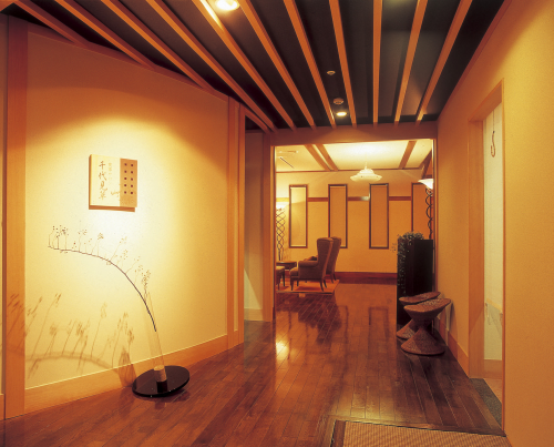 時忘れ離座専用食事処「千代見草」