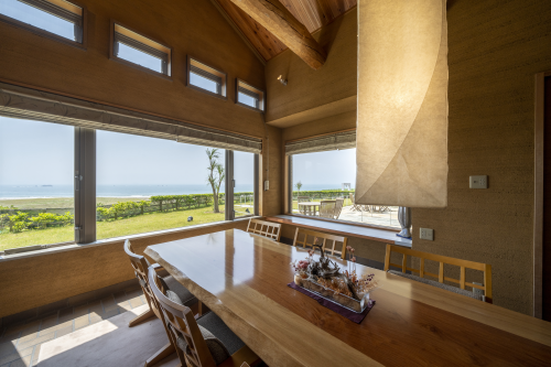 ロビー「さろん道」