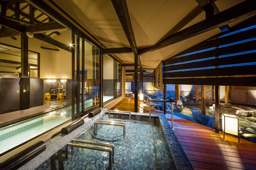 庭園露天風呂「天地の湯」