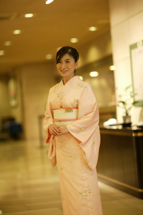 女性スタッフ（イメージ）