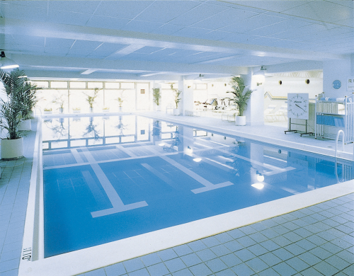 屋内プール（別料金）