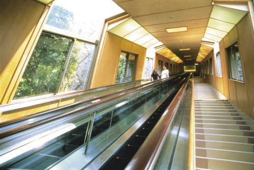 山上館スペースウォーカー