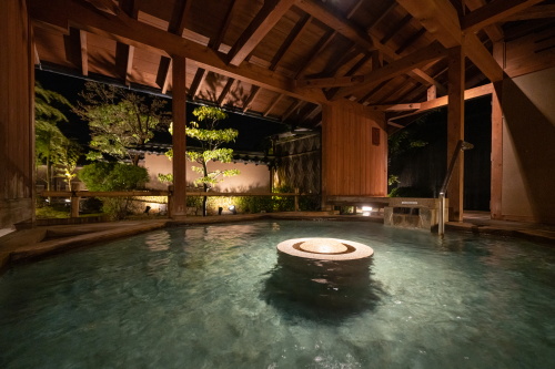 大浴場「紅葉の湯(水流の間)」