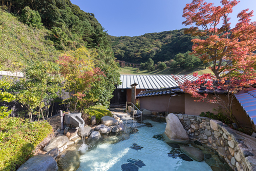 露天風呂(秋頃)