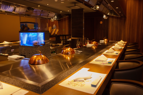 夕食レストラン（イメージ）