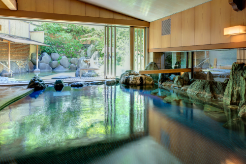 大浴場「浮殿」（男性用）