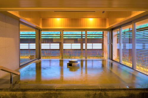 大浴場「月華」