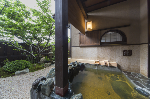 客室露天風呂（一例）