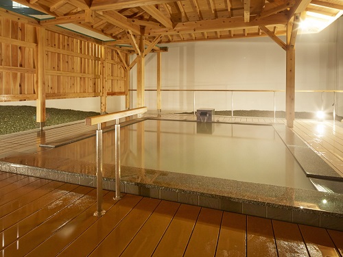 大露天風呂（絹の湯）