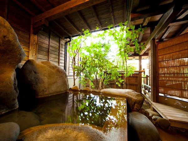 客室露天風呂（一例）