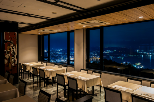 レストラン「汐彩」