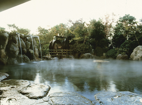 露天風呂「夢千両」（男性用）